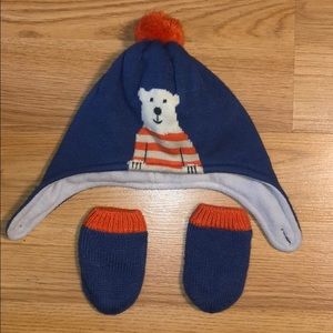 Baby winter hat and gloves set